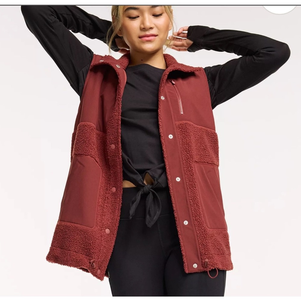 FLX Sherpa Fleece Vest Burgundy Snap Front Pockets Drawstring Waist Womens Med